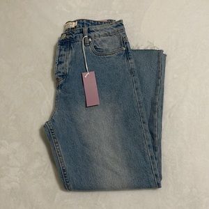 Brand new high rise “mom/boyfriend” jeans